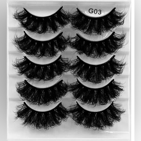 Mink Lashes - Picture 1 of 3